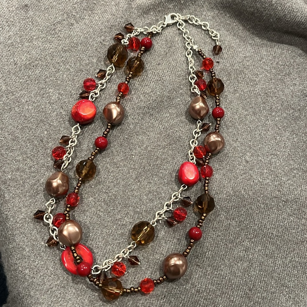 💕2/$15 Silvertone Glass Bead & Coral Necklace w/Matching Earrings - Picture 4 of 6